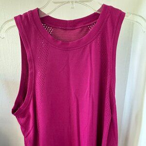 Lululemon cropped Sculpt tank, size 8, raspberry